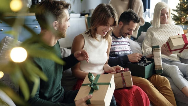 Hadiah Natal Terbaik untuk Rekan Kerja dan Teman Dekat